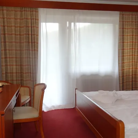 Privathotel Garni Zur Freystatt Am Wasserschloss 3*