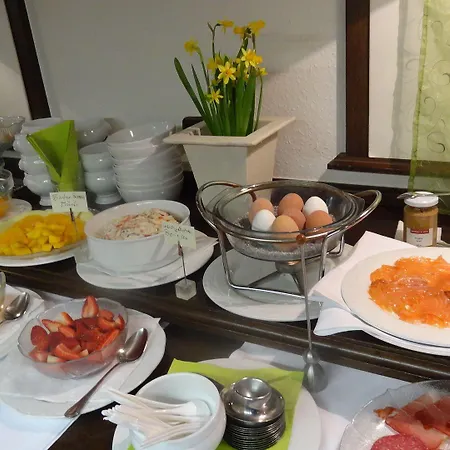 Privathotel Garni Zur Freystatt Am Wasserschloss 3*
