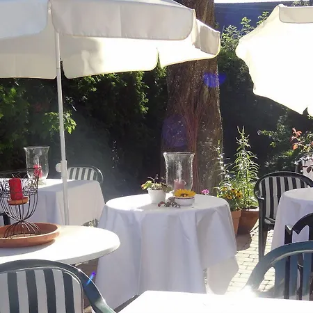 Hotel Privathotel Garni Zur Freystatt Am Wasserschloss