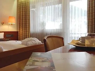 Hotel Privathotel Garni Zur Freystatt Am Wasserschloss 3*
